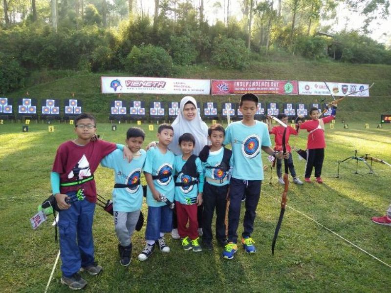 Puri Sentosa Archery Club Meniti Asa di Bandung Independen Day 2