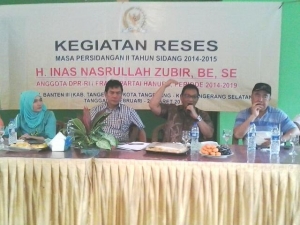 Anggota DPR-RI dari Fraksi Partai Hanura, Inas Nasrullah Zubir , saat reses di Pamulang, Tangsel