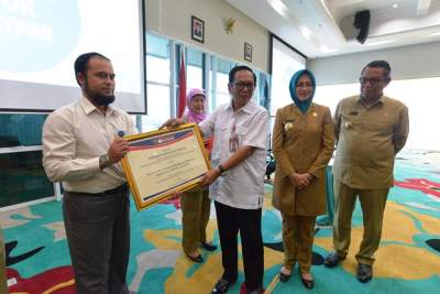 Penghargaan Ombudsman RI perwakilan Banten.