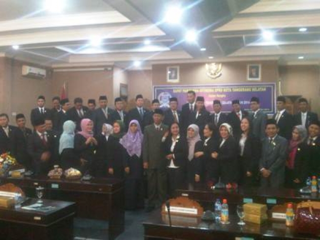 Anggota DPRD Kota Tangsel saat Berfoto bersama