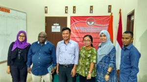 anggota Komisioner Komnas HAM bersama anggota Komisioner Panwaskada Kota Tangsel 