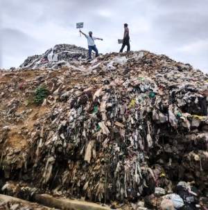 Tumpukan sampah di TPA Cipeucang, Serpong, KotaTangsel.