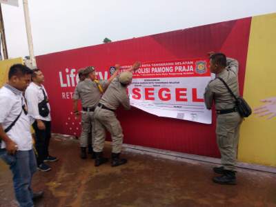 Diduga Tak Berizin, Pol PP Tangsel Segel Proyek Mal Serpong City Paradise