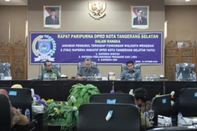 Rapat Paripurna DPRD Tangsel sudah &quot;rutin&quot; Molor