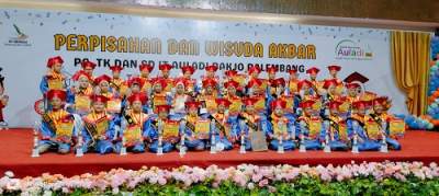 Ciptakan Calon Pemimpin, Sekolah Auladi Wisuda Bersama