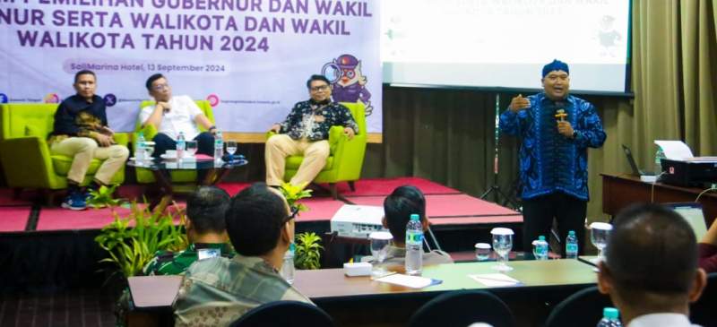 Pilkada Tangsel 2024, Bawaslu Minta Bilboard Benyamin - Pilar Saga Diturunkan