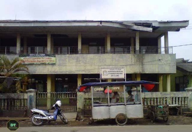 Kondisi Bangunan SDN Cijawa Serang Hampir Ambruk