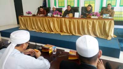  DPRD Tangsel saat diskusi bersama Fostumi bahas Perppu nomor 02/2017 diruang rapat paripurna.