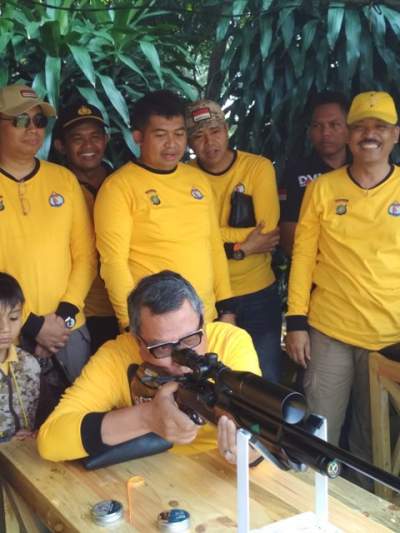 Menembak, Memancing, dan Bekerja itu Harus Fokus