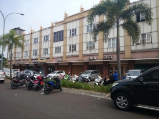 Parkir Ditutup, Diprotes Warga