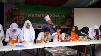 DKP3 Kenalkan Pola Pangan Sehat Kepada Murid SD