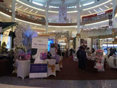 Bertema Majestic Barcelona, Royal Wedding Fair Dihelat di SMS