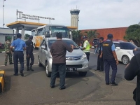 Pasca Serangan Teroris, Bandara Dijaga Ketat Aparat