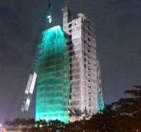 Gedung Panin Bintaro saat akan di robohkan. Poto di ambil beberapa waktu lalu