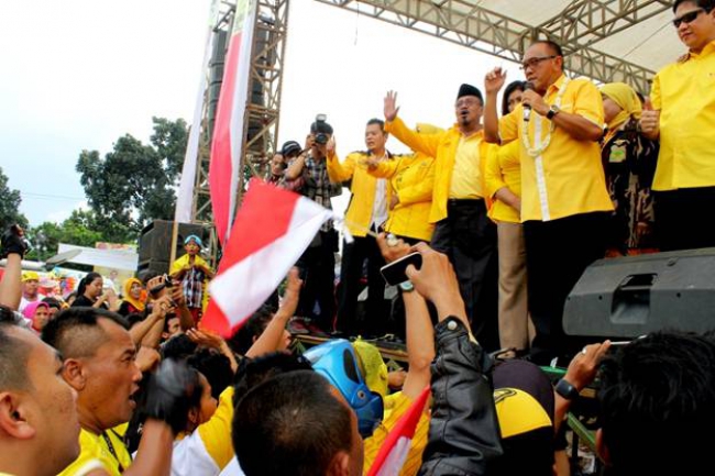 Golkar Berjuang Raih Simpati Rakyat