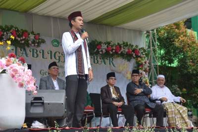 Bersama Ust.Abdul Somad, Wali Kota Benyamin Hadir di Gebyar Al Kautsar