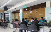 Suasana ruang pelayanan BP2T Kota Tangsel