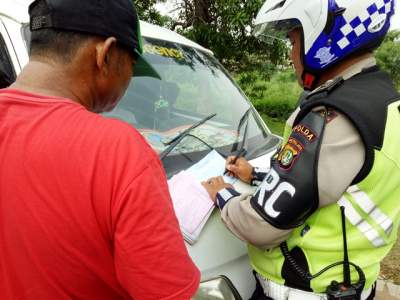 Razia di Alam Sutera, Ratusan Pengendara Ditilang