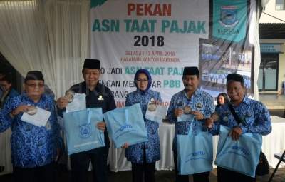 Pekan ASN Menjadi Momentum Wali Kota dan Wakil Wali Kota Membayar PBB