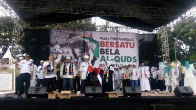 Aksi solidaritas untuk Palestina di Lapangan Cilenggang, Serpong, Kota Tangsel.