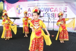 A Showcase of Blessing di Stella Maris