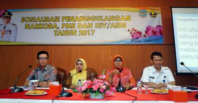 Sosialisasi dalam sosialisasi penangulangan Narkoba, PMS, dan HIV/AIDS di Kota Tangsel.