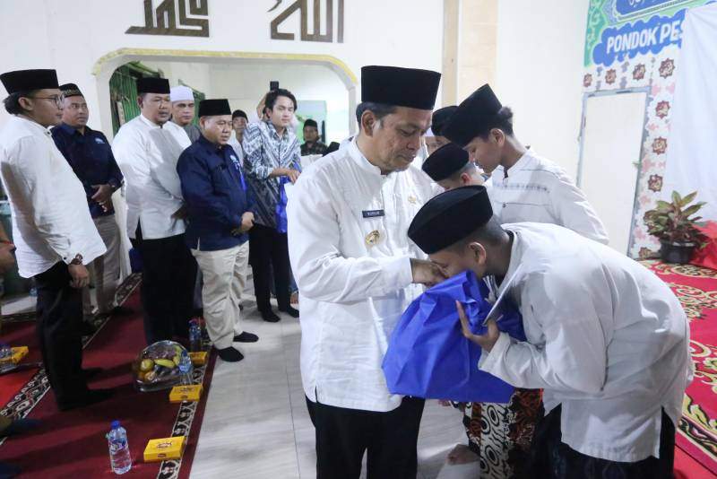 Hadiri Peringatan Hari Santri di Pondok Pesantren Ar-Rissalah, Dr. Nurdin: Jadi Teladan dan Terus Menyebar Kebaikan