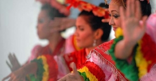 Sambut HUT Tangsel ke Vll, Warga Jurtim Gelar Festival Lenong Betawi