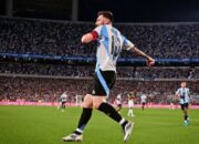 Argentina Bantai Bolivia, Messi Cetak Hattrick