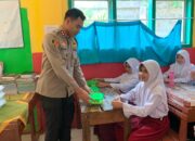 Peduli Pendidikan dan Tumbuh Kembang Anak, Kapolres Banjar Bagikan Makan Siang Gratis di Sekolah